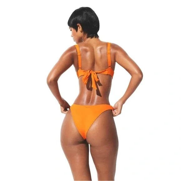 Skims Ultimate Push Up bikini top in Tangerine - Picture 4 of 6